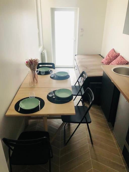 Charmette Apartment Dijon Bagian luar foto